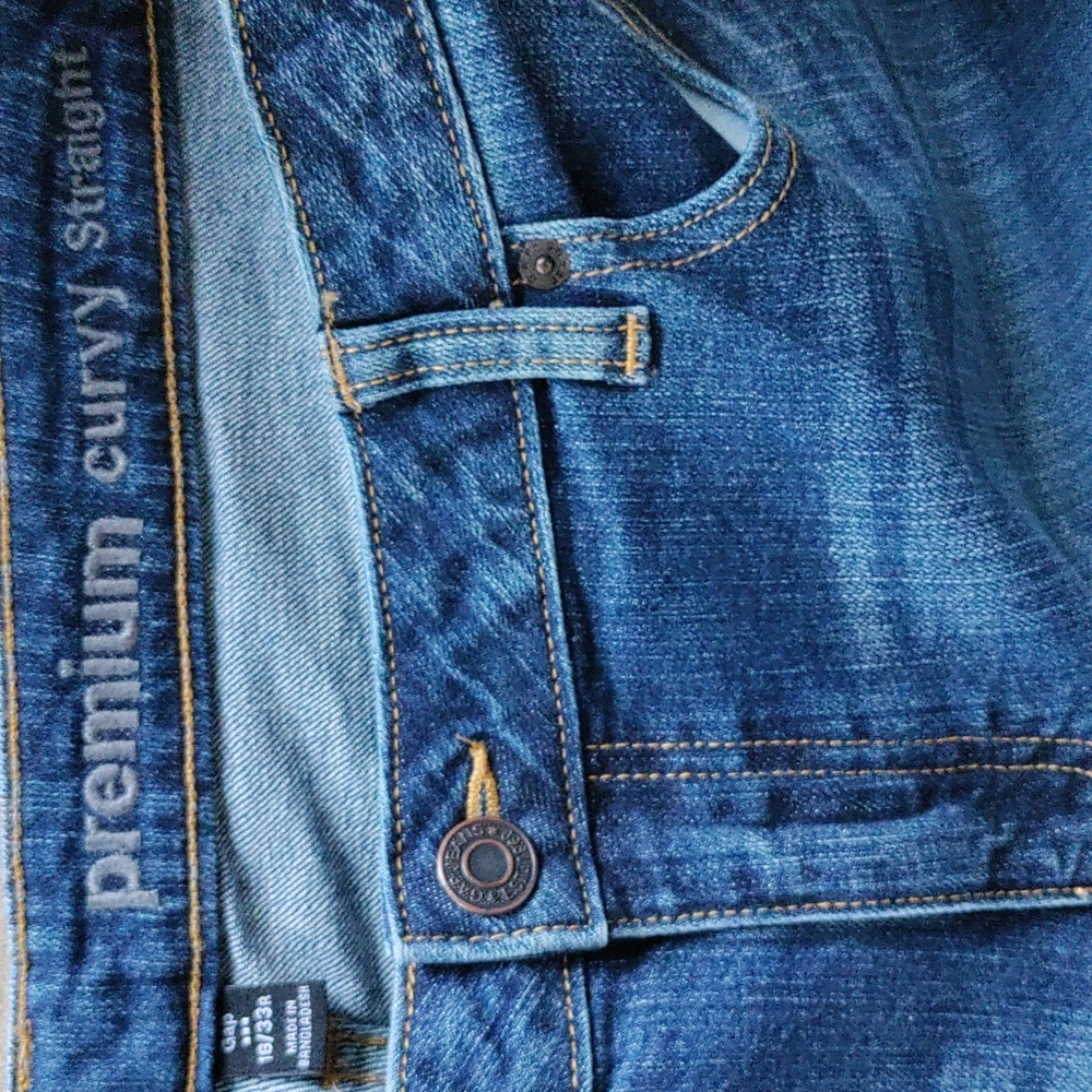 NWT!-{Gap}-Size 16-Women’s Premium Curvy Straight Denim Jeans - Picture 4 of 6